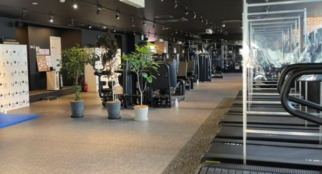 ワールドプラスジム 河内国分駅前店