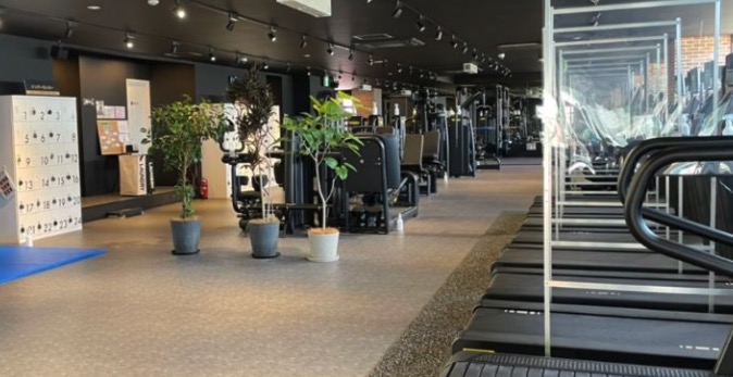 ワールドプラスジム 河内国分駅前店